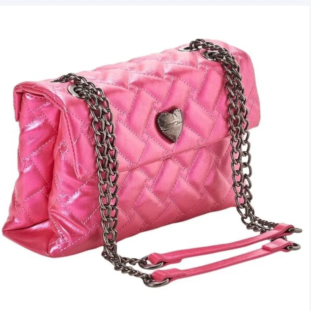 💓💓NWT- BETSEY JOHNSON PINK QUILTED SHOULDER BAG💓💓 - Picture 3 of 10
